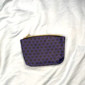 A cute make up bag💜